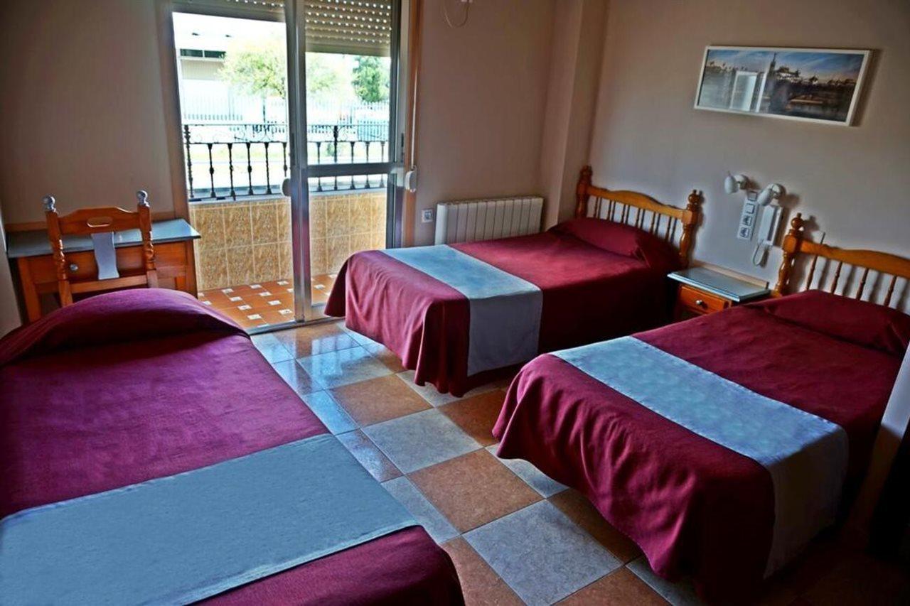 סביליה Hostal Alamare מראה חיצוני תמונה