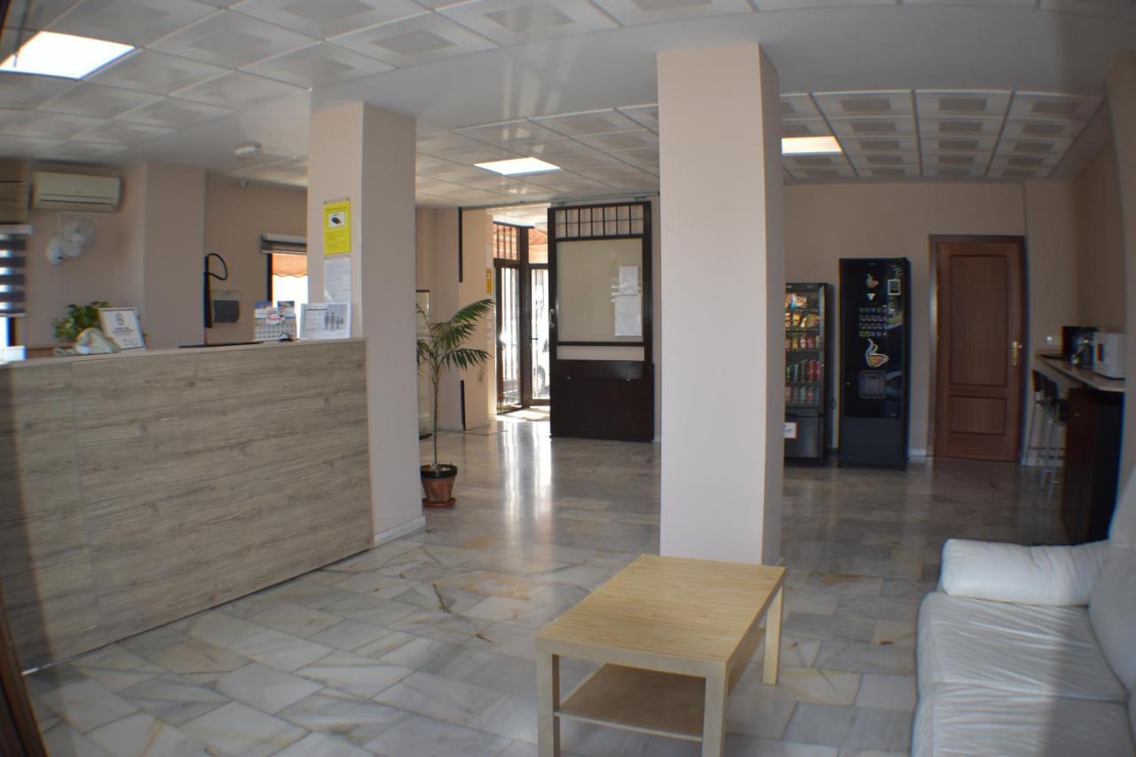 סביליה Hostal Alamare מראה חיצוני תמונה