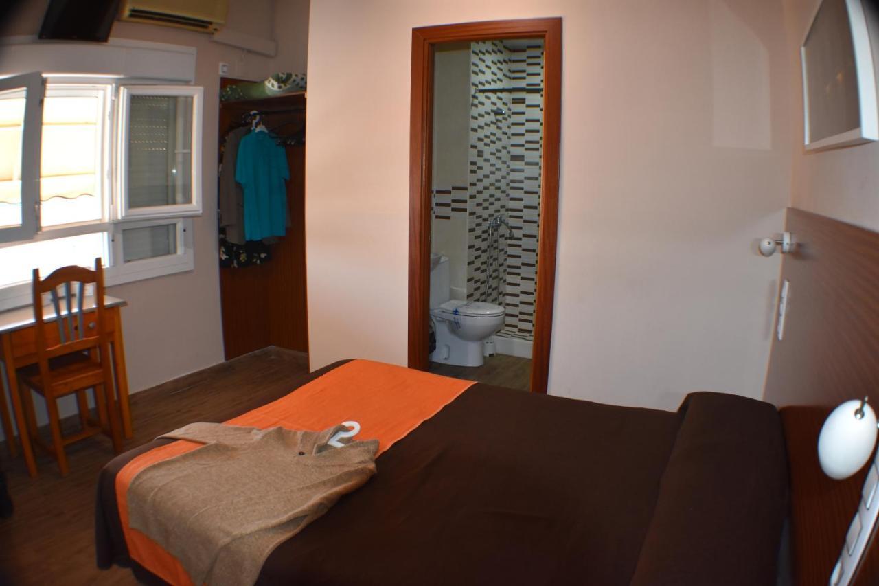 סביליה Hostal Alamare מראה חיצוני תמונה