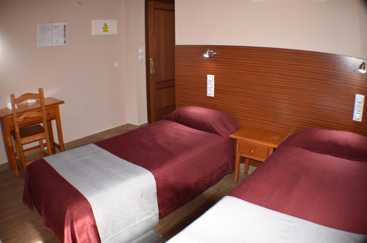 סביליה Hostal Alamare מראה חיצוני תמונה