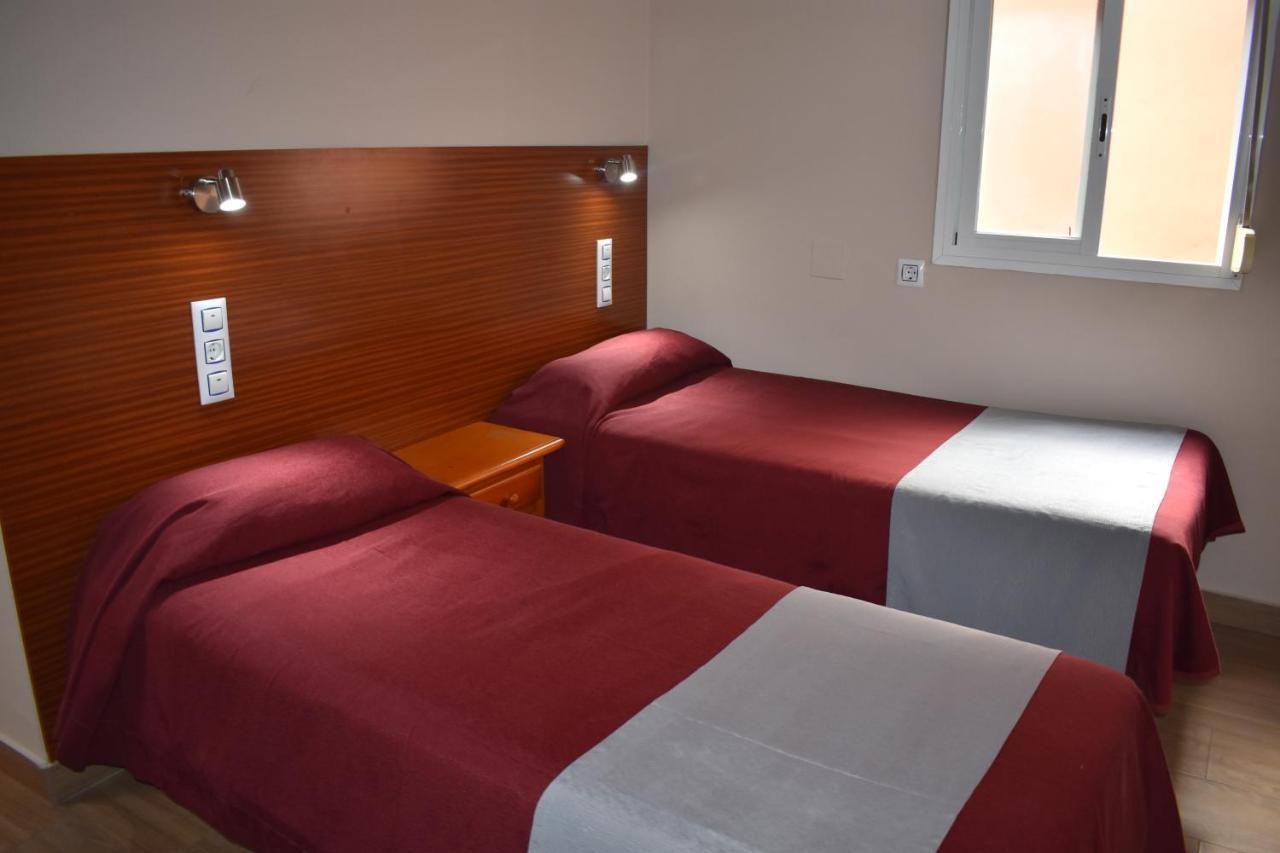סביליה Hostal Alamare מראה חיצוני תמונה