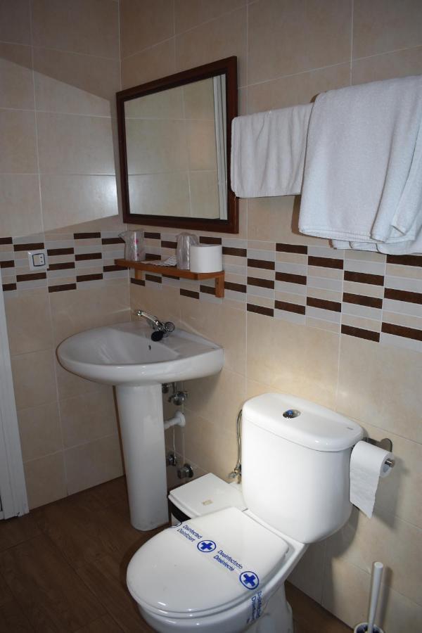 סביליה Hostal Alamare מראה חיצוני תמונה