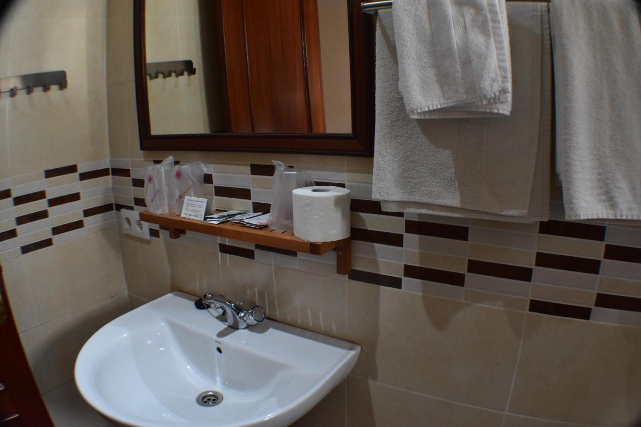סביליה Hostal Alamare מראה חיצוני תמונה