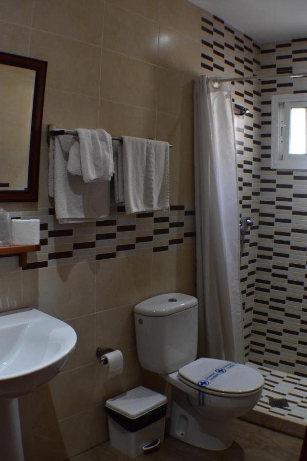 סביליה Hostal Alamare מראה חיצוני תמונה