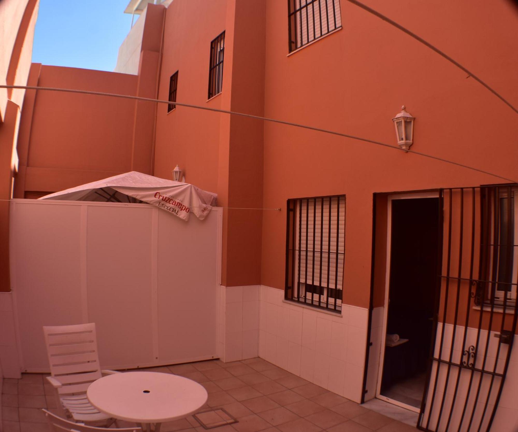 סביליה Hostal Alamare מראה חיצוני תמונה