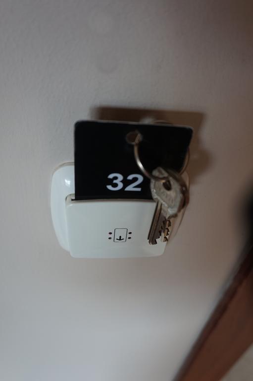 סביליה Hostal Alamare מראה חיצוני תמונה